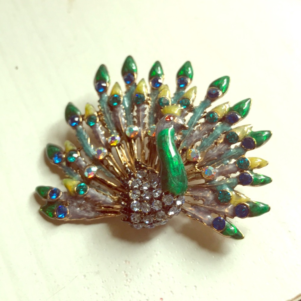 VINTAGE PEACOCK WITH RHINESTONES BROOCH PIN